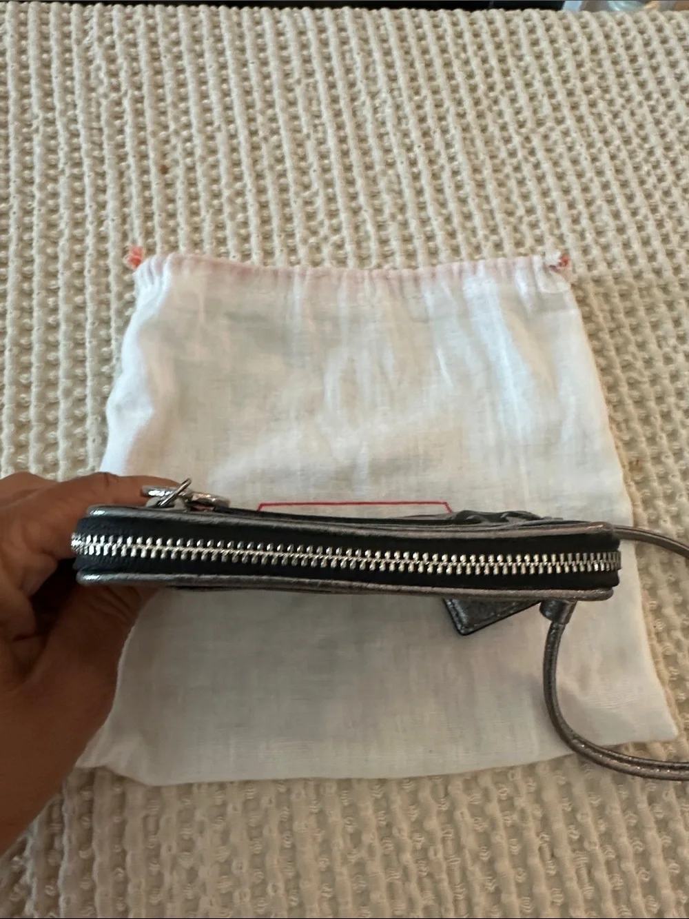 Y2K NWOT, never used.  Coach Poppy Signature Lurex Metallic Wristlet.